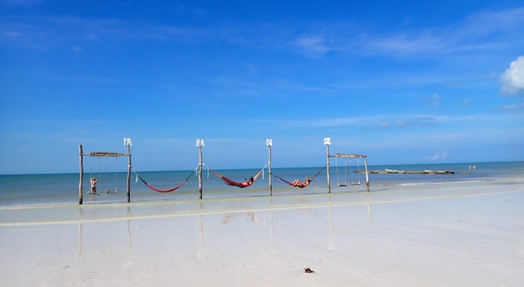 Holbox, swings